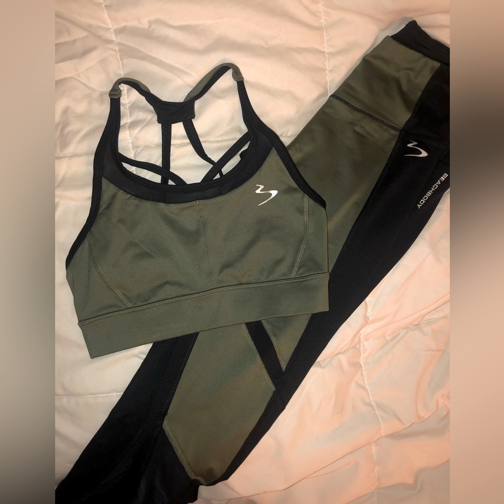 Beachbody Olive Green and Black Sports Bra & Leggings Set